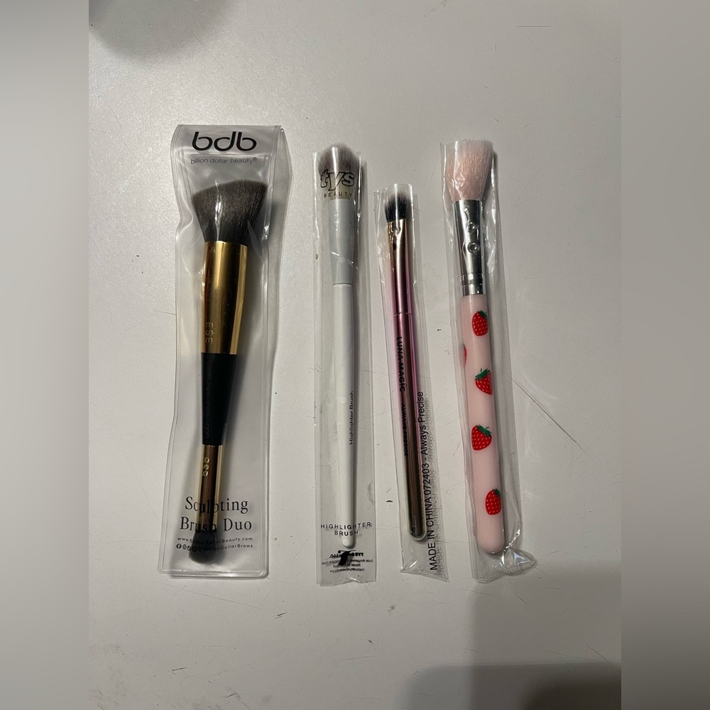 NEW 4-Piece Makeup Brush Bundle - BDB, Luna Magic, TYS, SLMissGlam